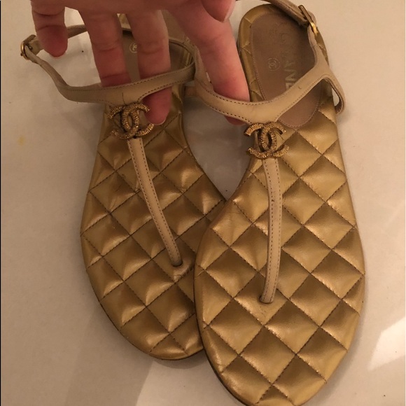 Chanel gold sandals - Picture 4 of 7